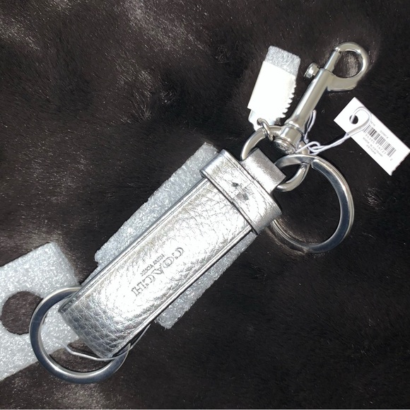 NEW! Metallic Pebbled Leather Trigger Snap Bag Charm Dbl End Valet Key Ring NWT - Picture 11 of 14